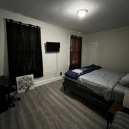 Spacious Cozy Private Room Newark Exterior foto
