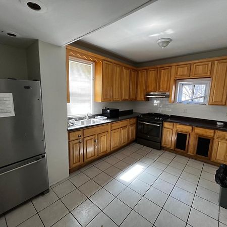 Spacious Cozy Private Room Newark Exterior foto